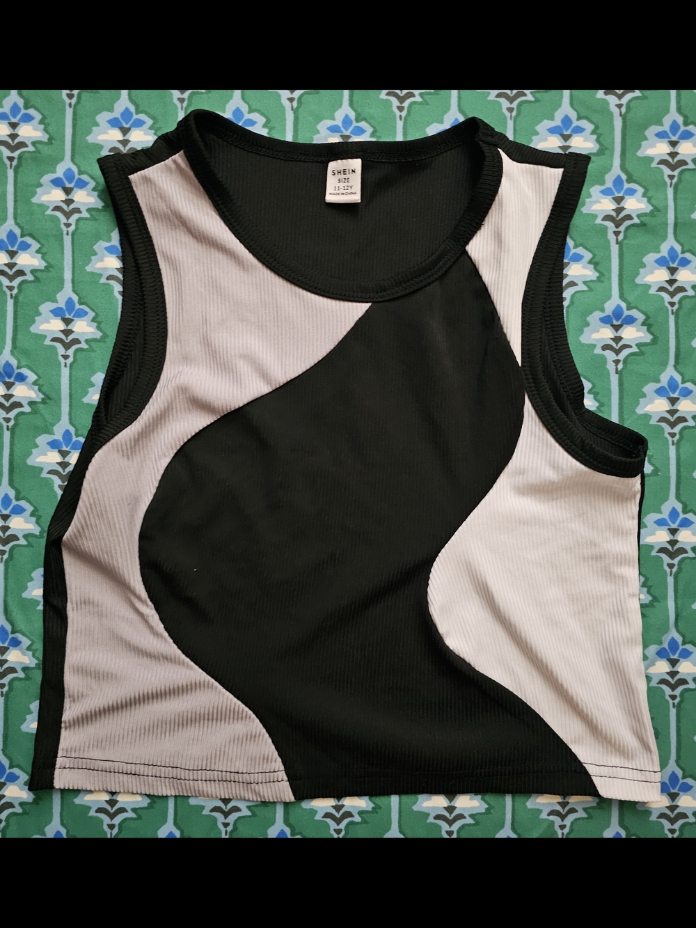 SHEIN Black Ribbed Crew Neck Tank Top